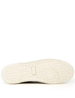 Travis